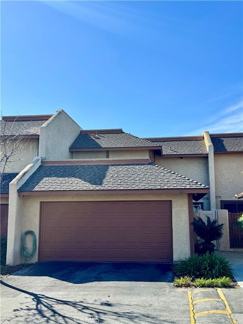 541 Berry Way, La Habra, CA, 90631-5902 | Card Image