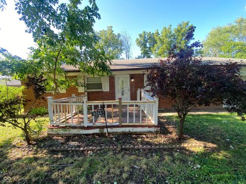8044 Beechwood Ave, Indianapolis, IN, 46219-7702 | Card Image