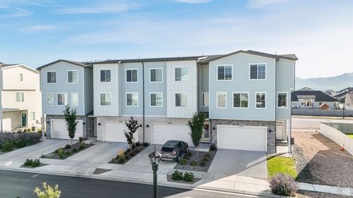5214 N Folkstone Dr, Eagle Mountain, UT, 84005-5399 | Card Image