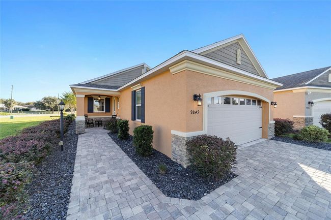 9849 Sw 99 Th Loop, House other with 3 bedrooms, 2 bathrooms and null parking in OCALA FL | Image 6