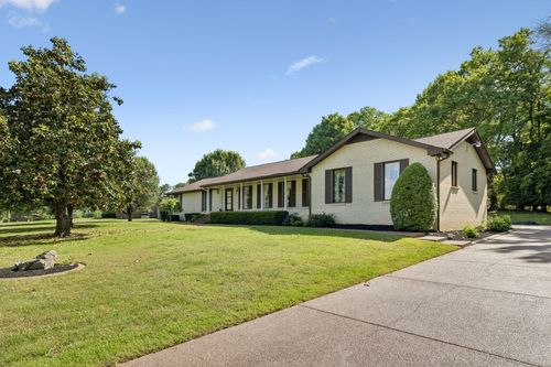 500 Lakeshore Dr, Old Hickory, TN, 37138-1309 | Card Image