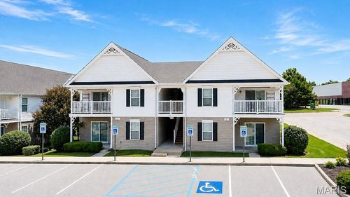 c-104 Brandy Mill Cir, High Ridge, MO, 63049-2486 | Card Image
