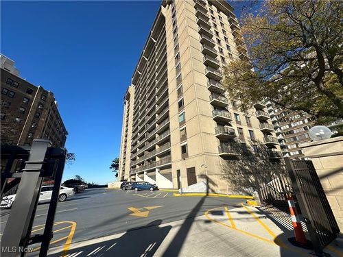 apt-506-12500 Edgewater Dr, Lakewood, OH, 44107-1673 | Card Image