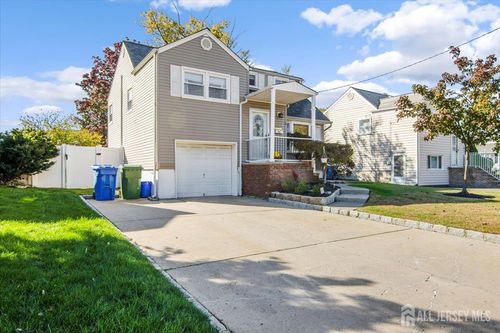 31 Carter Pl, Parlin, NJ, 08859-1603 | Card Image