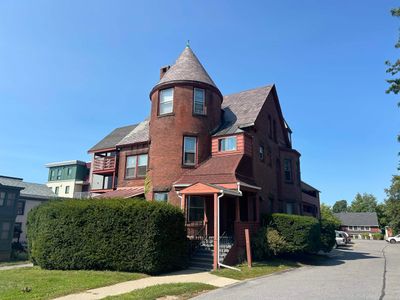 10B - 288 Main Street, Condo with 2 bedrooms, 1 bathrooms and null parking in Burlington VT | Image 1