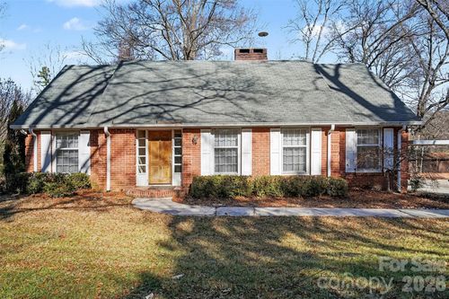 1215 Robinhood Cir, Charlotte, NC, 28227-4036 | Card Image