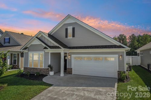 505 Fox Cove Rd, Hendersonville, NC, 28792-0652 | Card Image