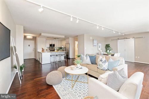 apt-2009-205 E Joppa Rd, TOWSON, MD, 21286-3284 | Card Image