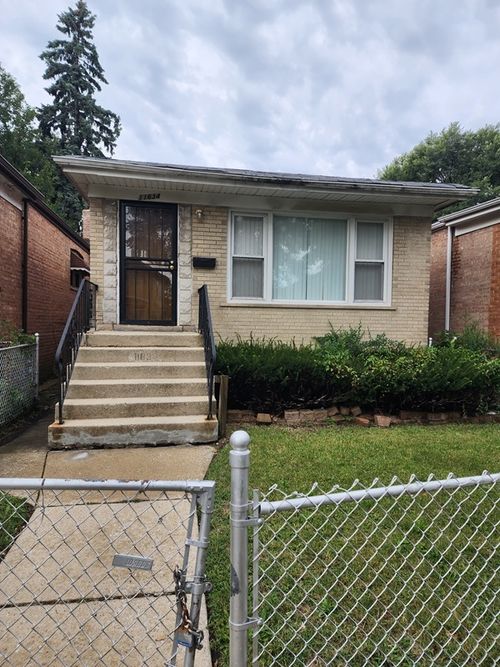 11634 S Vincennes Ave, Chicago, IL, 60643-4911 | Card Image