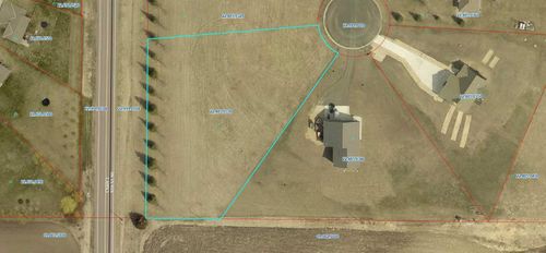 903 Amelia Ct Ne, Montgomery, MN, 56069-2126 | Card Image