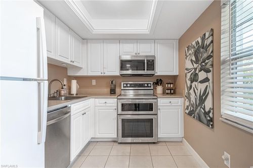 101-1828 Pine Valley Dr, Fort Myers, FL, 33907-4706 | Card Image