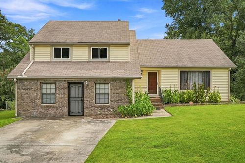 1371 Elsmere Ln, Riverdale, GA, 30296-3013 | Card Image