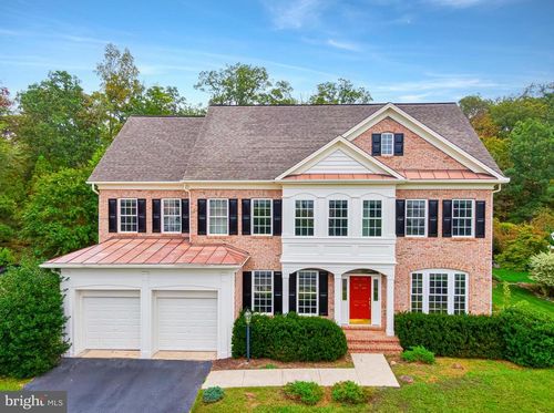 1818 Woods Edge Dr Ne, LEESBURG, VA, 20176-6619 | Card Image