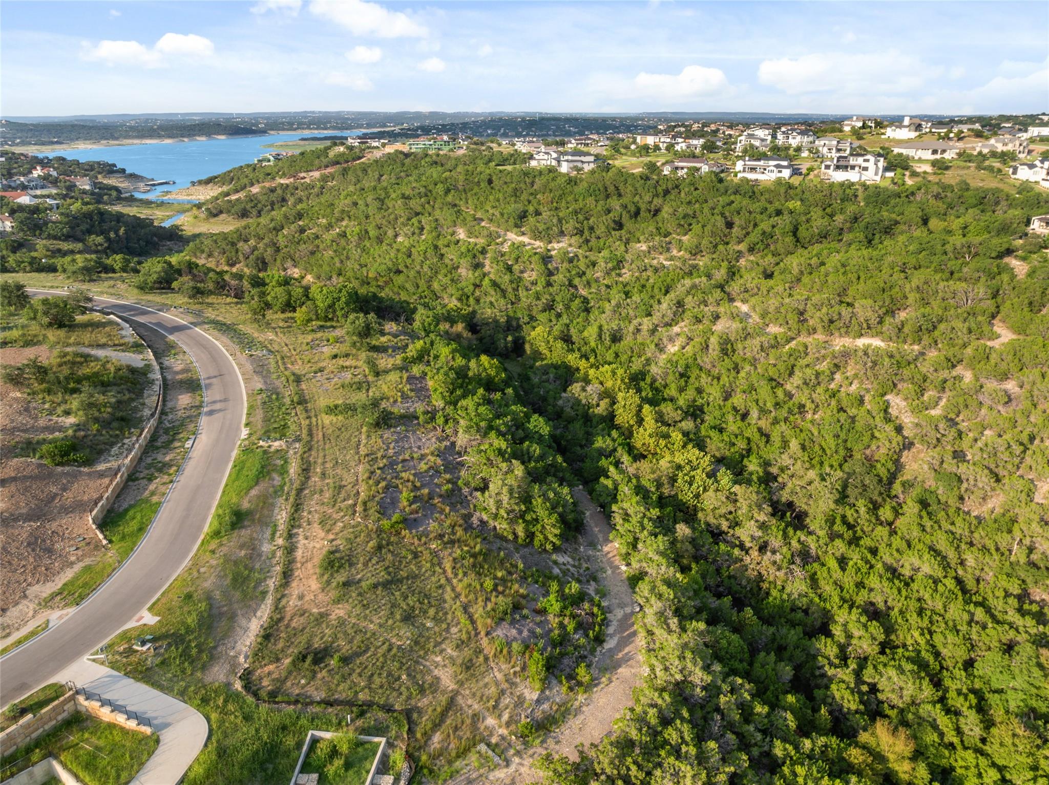 Land in Lakeway