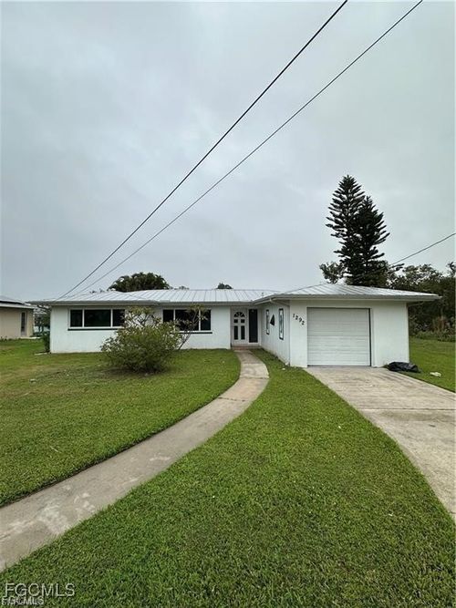1292 Thompson St, NORTH FORT MYERS, FL, 33903-3606 | Card Image