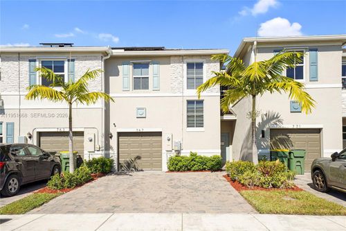 767 Se 18th St, Homestead, FL, 33034-5686 | Card Image