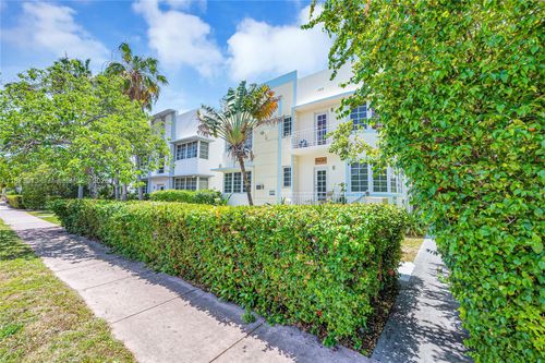 1124 Pennsylvania Ave, Miami Beach, FL, 33139-4562 | Card Image