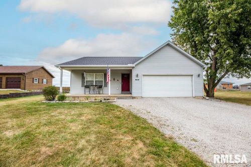 105 S Reiter St, Benson, IL, 61516-9645 | Card Image