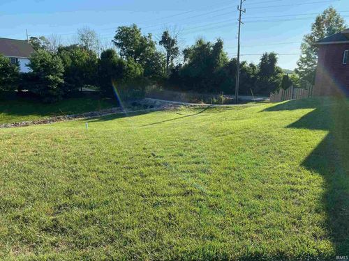 3868 E Regents Circle, Bloomington, IN, 47401 | Card Image