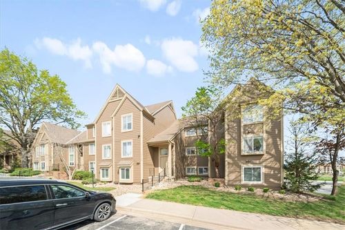 11110 Nieman #101 Road, Overland Park, KS, 66210 | Card Image