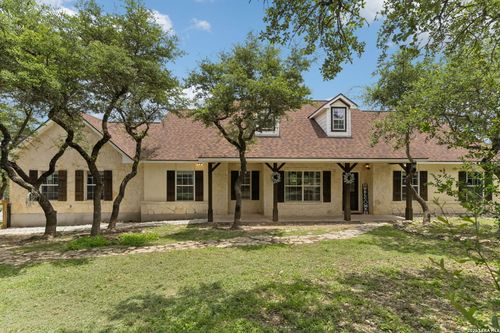 249 Lakeridge Loop, Lakehills, TX, 78063-6537 | Card Image