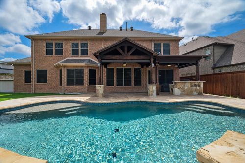 9330 Blanco Dr, Lantana, TX, 76226-7329 | Card Image