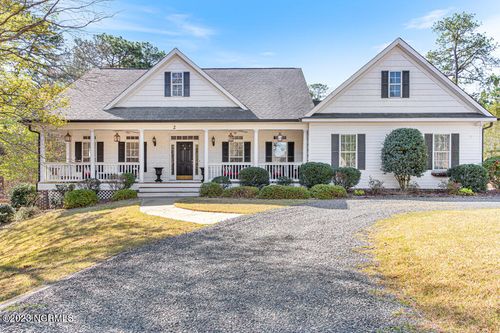 2 Lenoir Ct, Pinehurst, NC, 28374-6957 | Card Image
