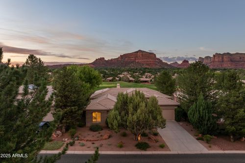 799 Crown Ridge Rd, Sedona, AZ, 86351-6306 | Card Image