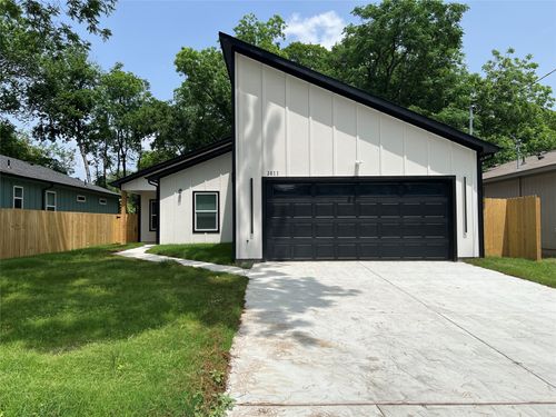 2811 Silkwood St, Dallas, TX, 75215-5324 | Card Image