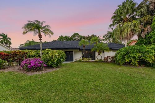 2 Dunbar Road, Palm Beach Gardens, FL, 33418 | Card Image