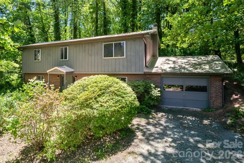 1 Beaverdam Knoll Rd, Asheville, NC, 28804-2708 | Card Image
