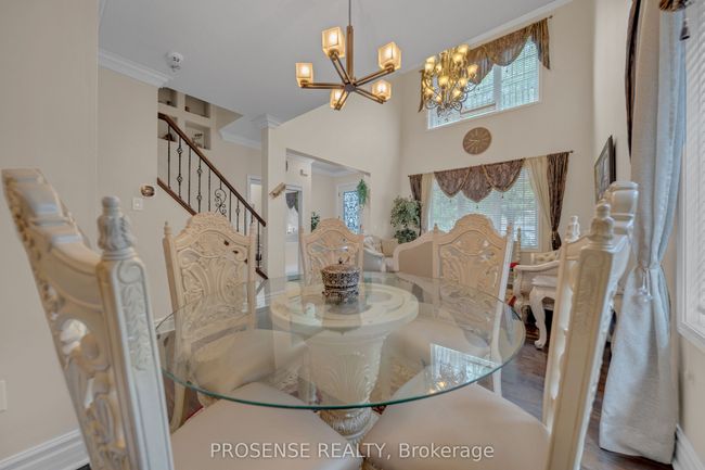 147 Whitwell Dr, House other with 6 bedrooms, 4 bathrooms and 4 parking in Brampton ON | Image 9