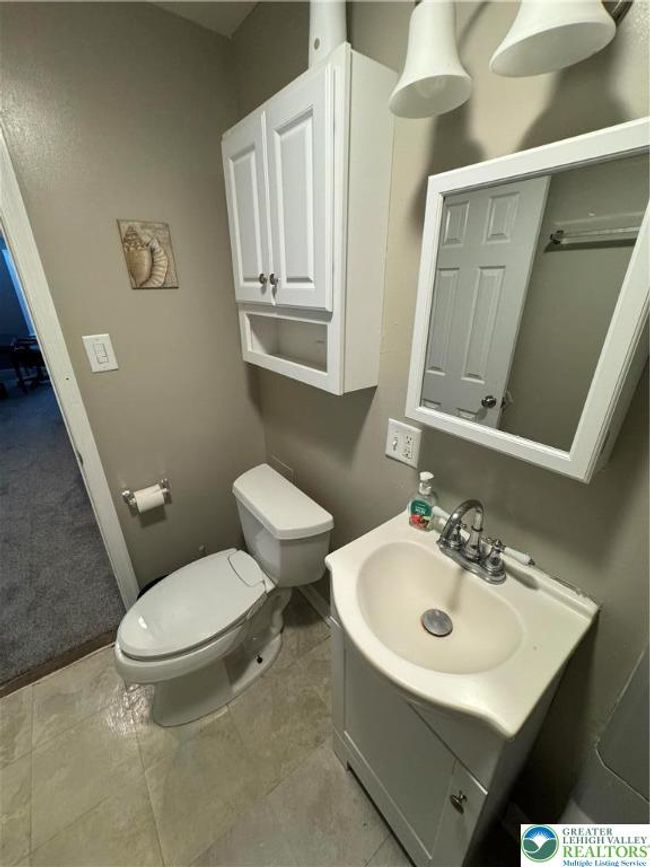449 E Garrison St, Townhouse with 3 bedrooms, 1 bathrooms and null parking in BETHLEHEM PA | Image 22