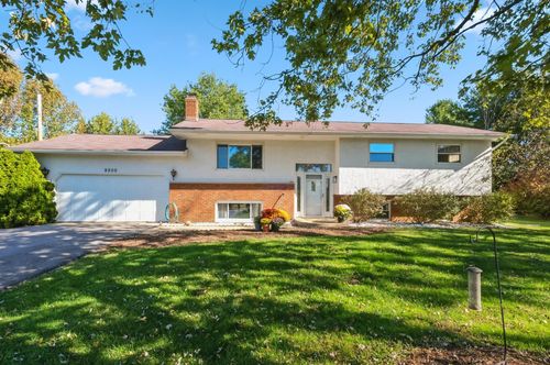 9200 Johnstown Alexandria Rd, Johnstown, OH, 43031-9327 | Card Image