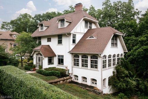3 Overlook Ave, West Orange, NJ, 07052-4313 | Card Image