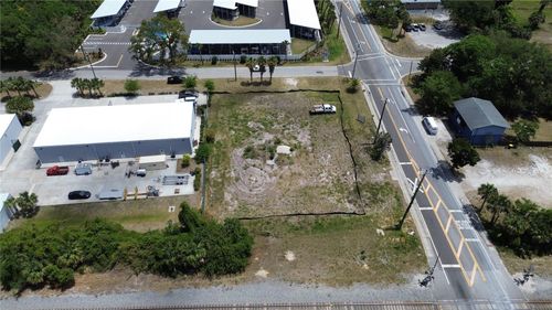 201 W Park Ave, EDGEWATER, FL, 32132-1529 | Card Image