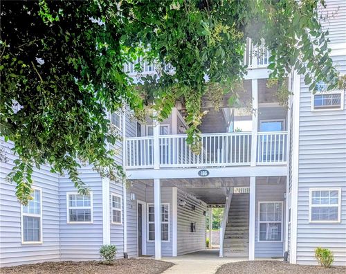 d-186 University Village Dr, Central, SC, 29630-4045 | Card Image