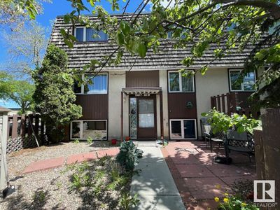 10617 34 St Nw, Townhouse with 3 bedrooms, 2 bathrooms and null parking in Edmonton AB | Image 3