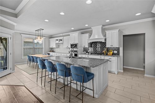 801 Bellmara Cir, Cave Springs, AR, 72718-5018 | Card Image