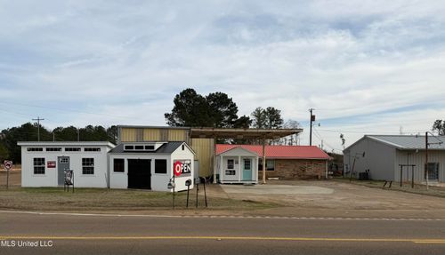 801 Highway 12 E, Kosciusko, MS, 39090-9357 | Card Image