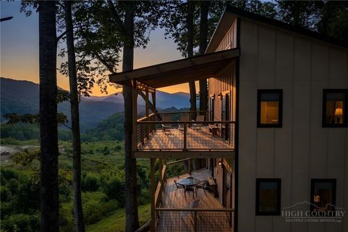 na-330 Maplewood Circle, Boone, NC, 28607 | Card Image