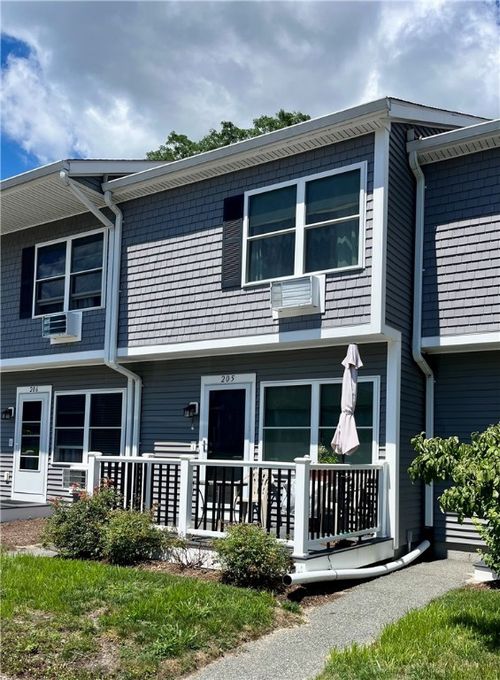 apt-205-200 Post Rd, Warwick, RI, 02888-1525 | Card Image
