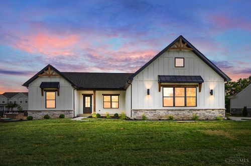 376 Greys Run, Lebanon, OH, 45036-3548 | Card Image
