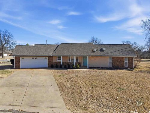 1828 N 7th St, Perry, OK, 73077-2200 | Card Image