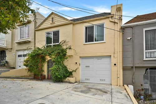 2067 Thomas Avenue, San Francisco, CA, 94124 | Card Image
