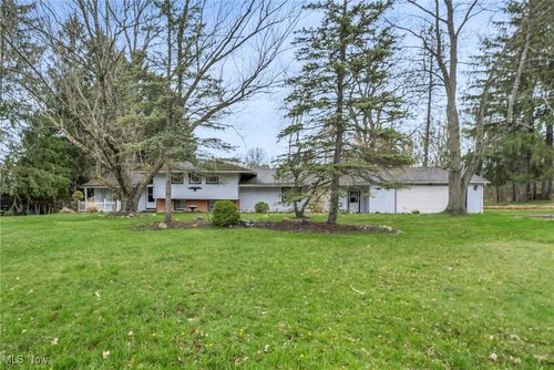 17759 S Meadowpark Dr, Walton Hills, OH, 44146-5152 | Card Image