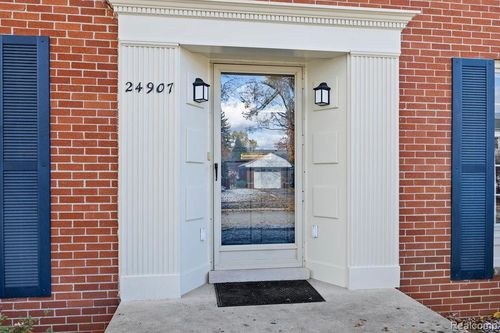 24907 Ward St, Dearborn, MI, 48124-1592 | Card Image