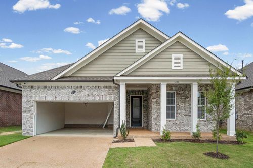 321 Kemrock Dr W, Cordova, TN, 38018-7169 | Card Image