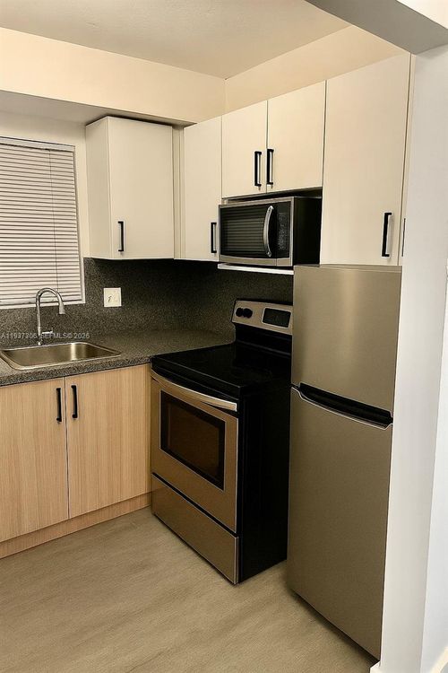 apt-222-7505 Sw 82nd St, Miami, FL, 33143-7334 | Card Image