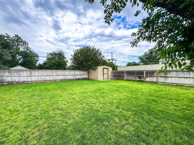 1001 N Avenue H, House other with 3 bedrooms, 3 bathrooms and null parking in Haskell TX | Image 39